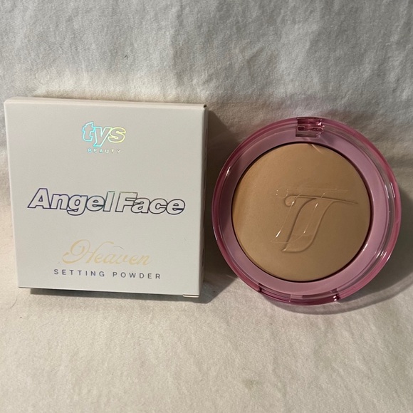 ✨NIB✨ TYS BEAUTY Angel Face Setting Powder in Heaven - Picture 6 of 7